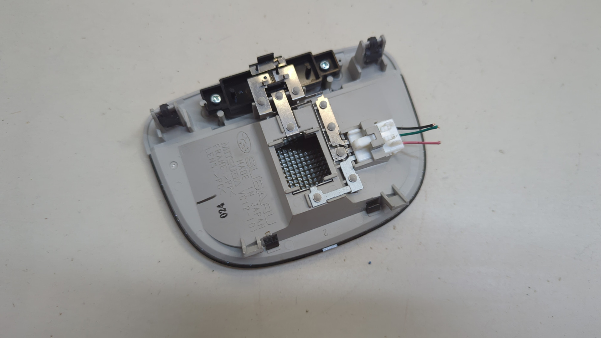 Плафон салонный