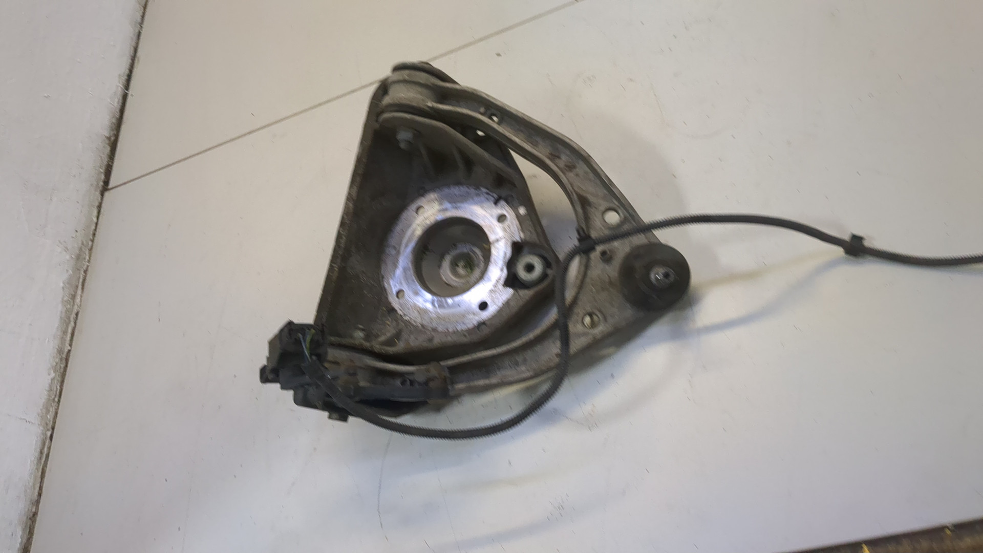 Рычаг передний