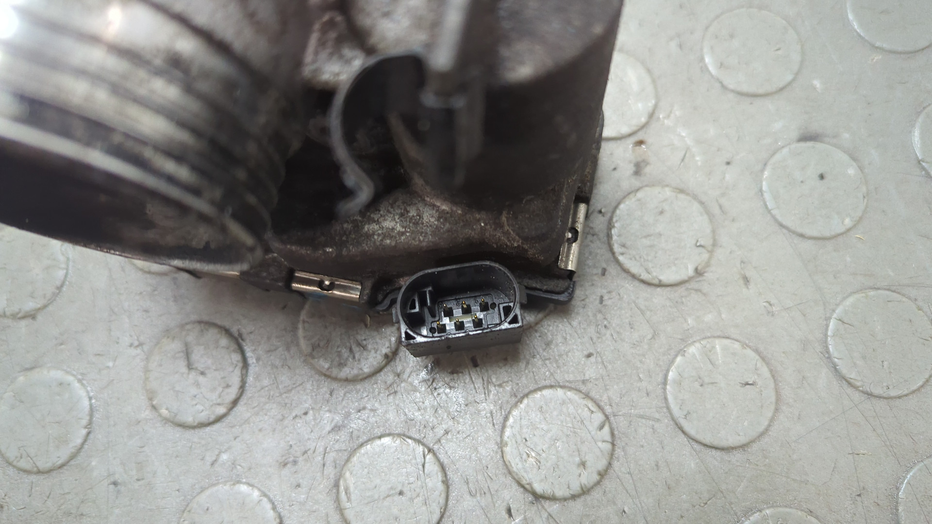 Заслонка дроссельная электрическая