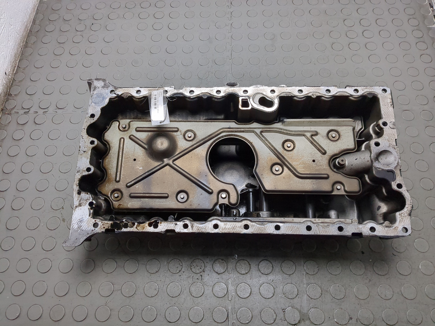 Поддон масляный двигателя (картер)