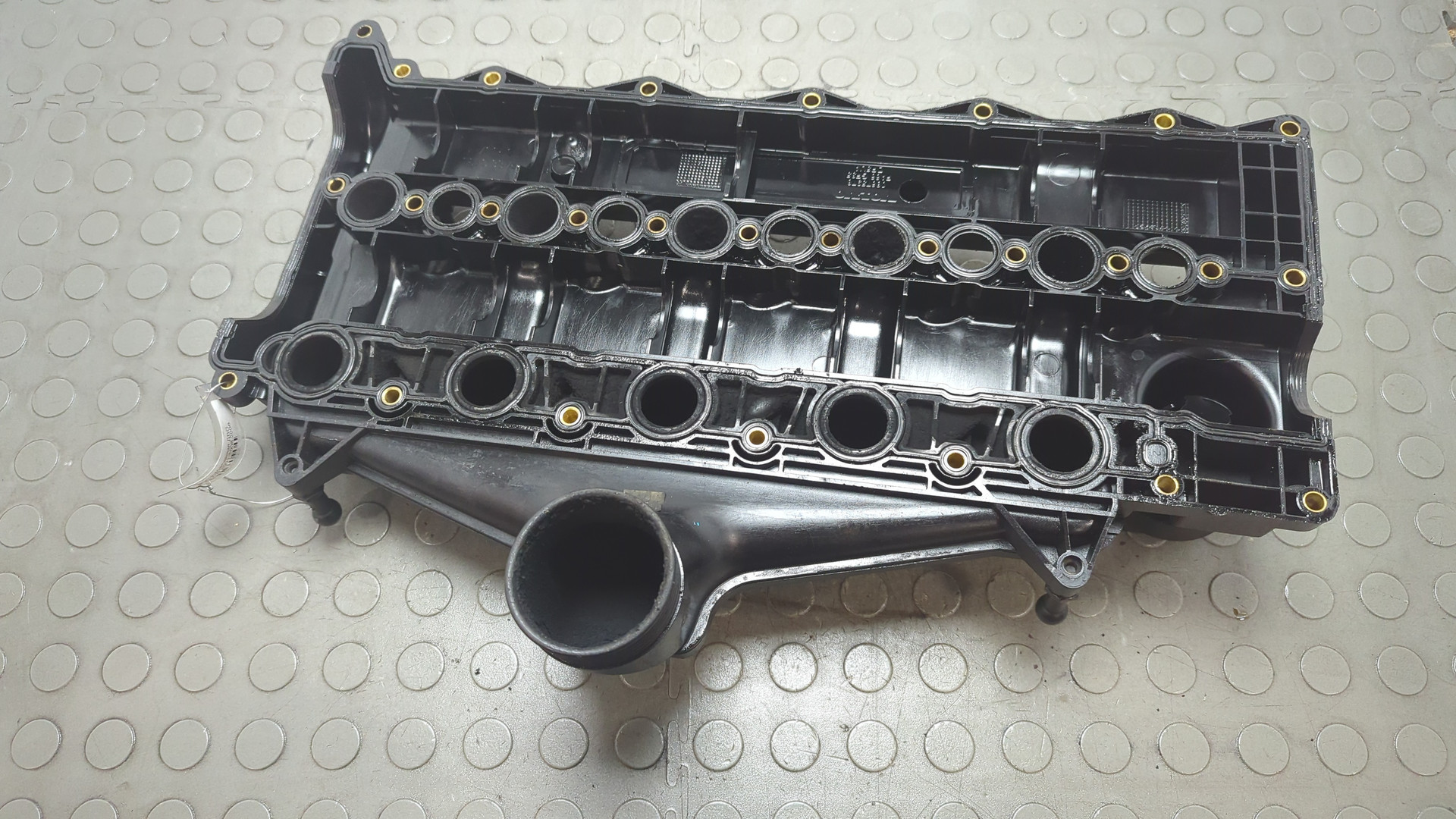 Крышка клапанная ГБЦ