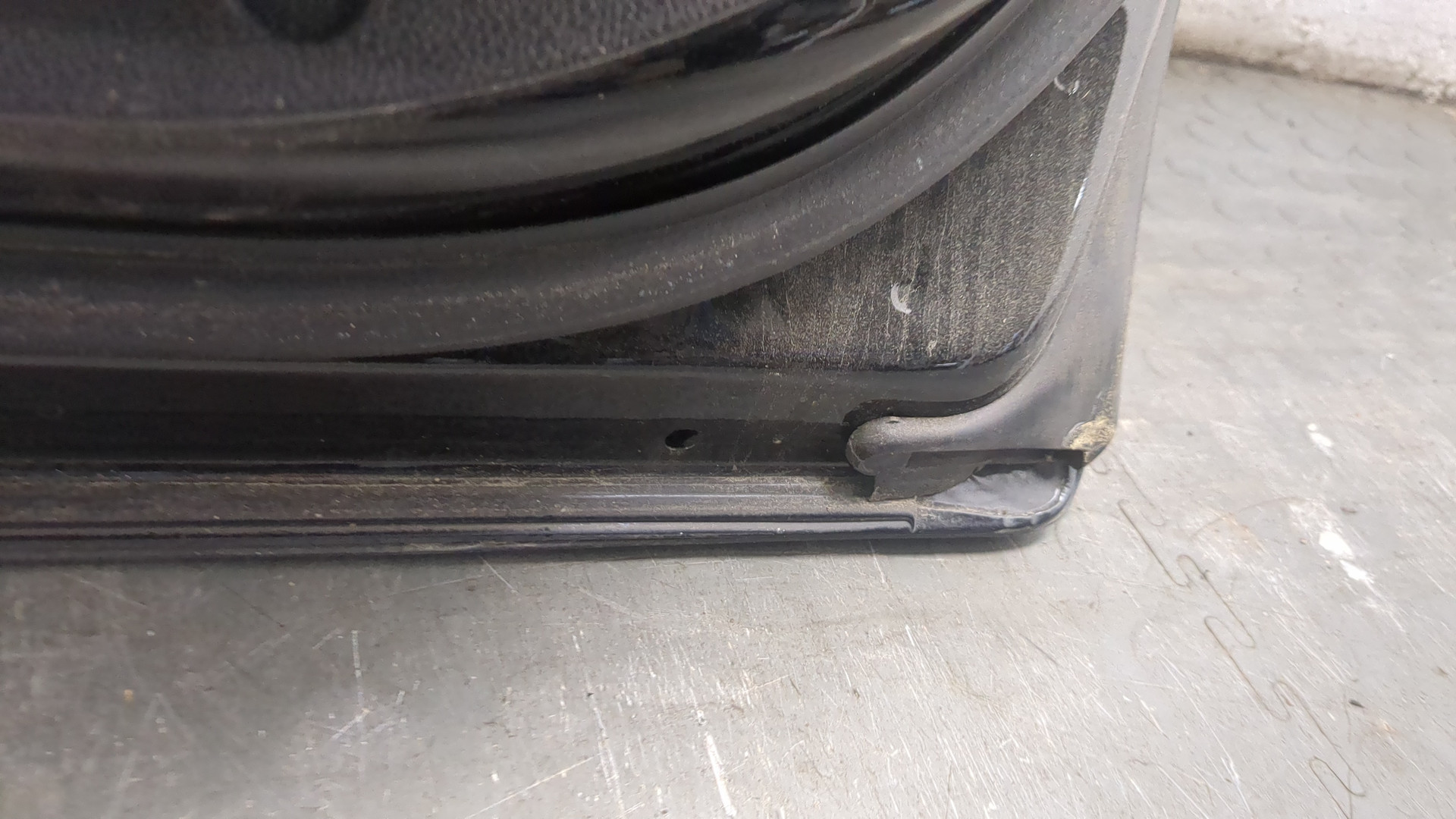 Дверь задняя правая