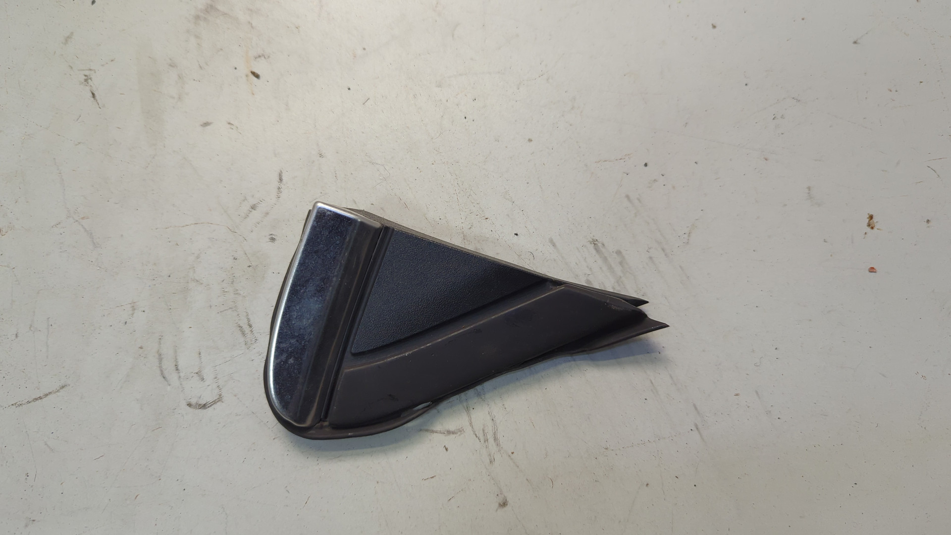 Накладка (кузов наружные)