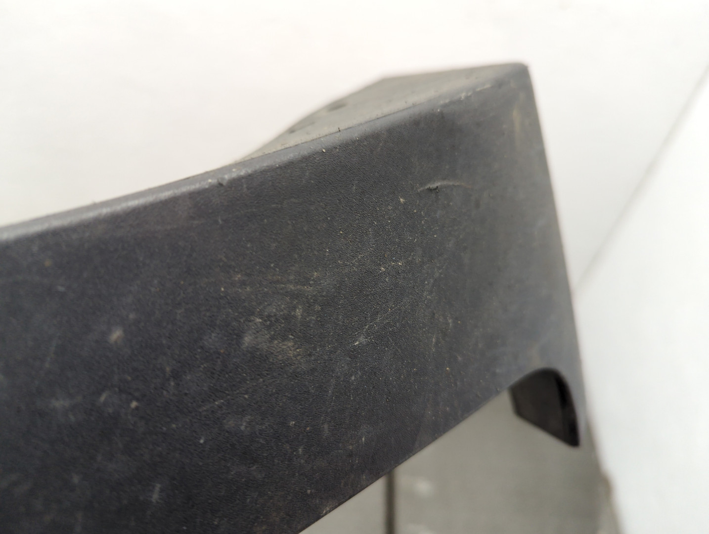 Накладка переднего крыла правого