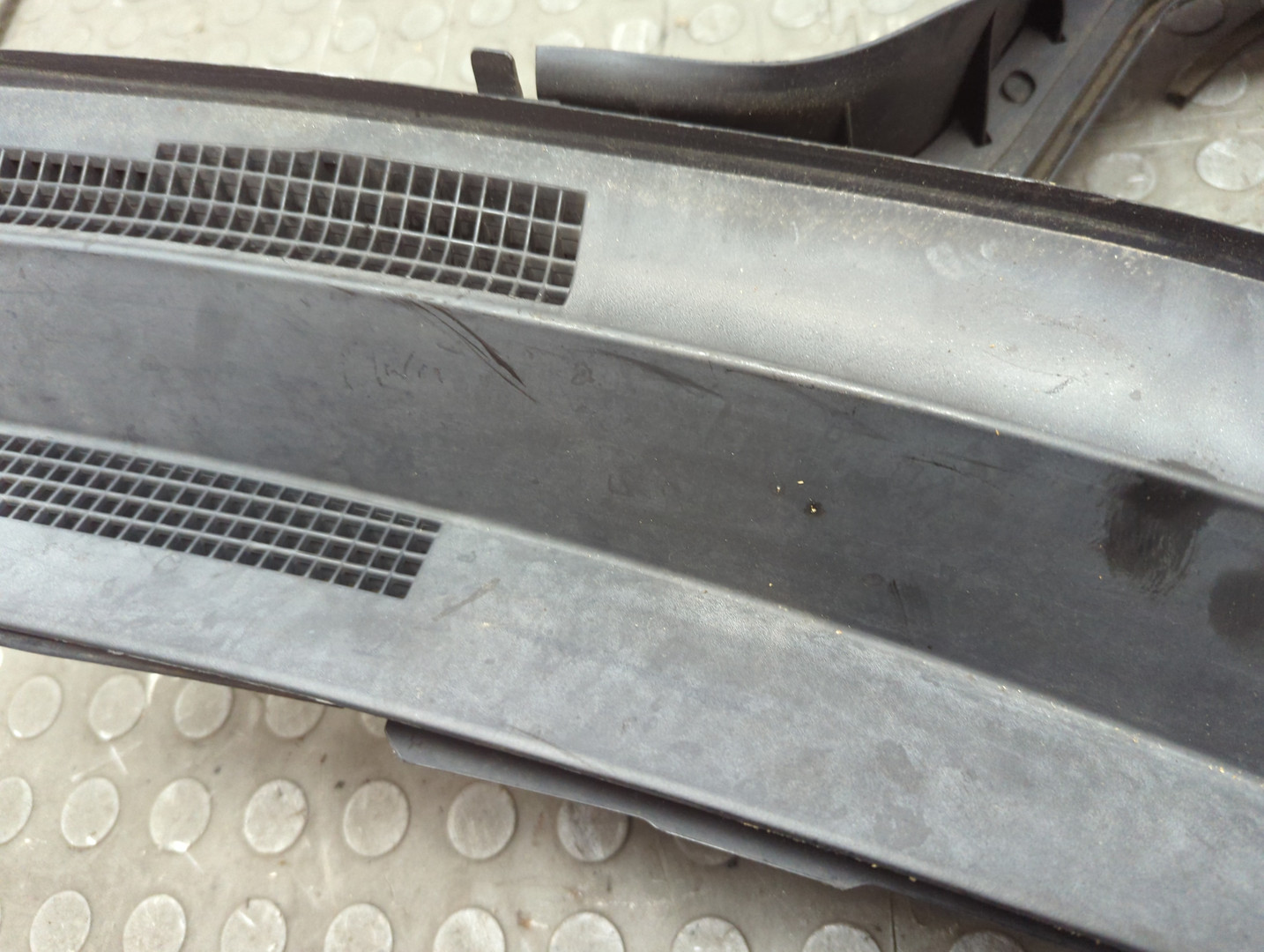 Решетка стеклоочистителей (Жабо)