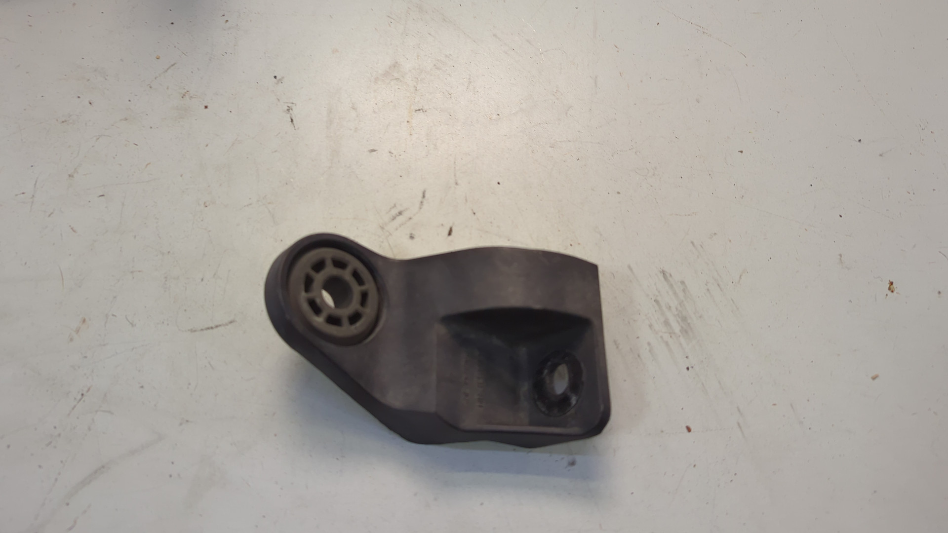 Кронштейн радиатора