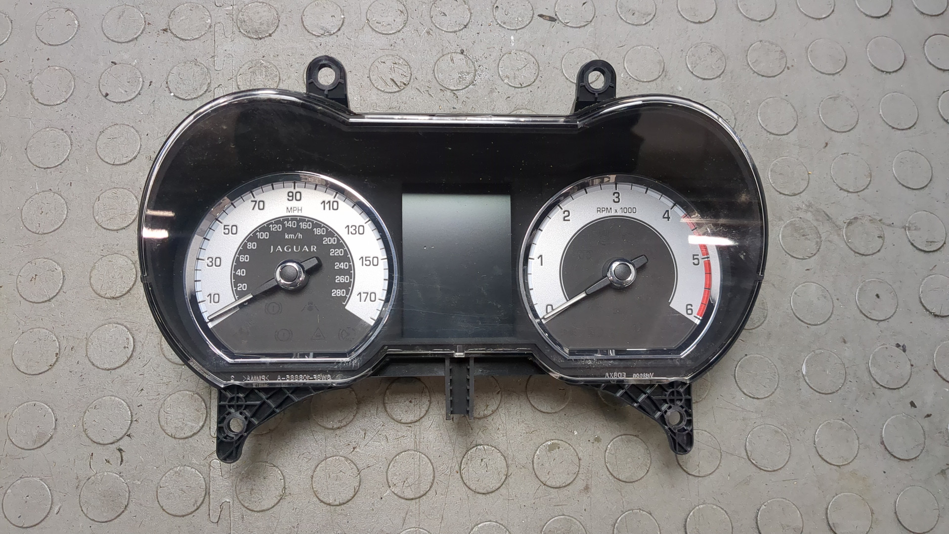 Панель приборов