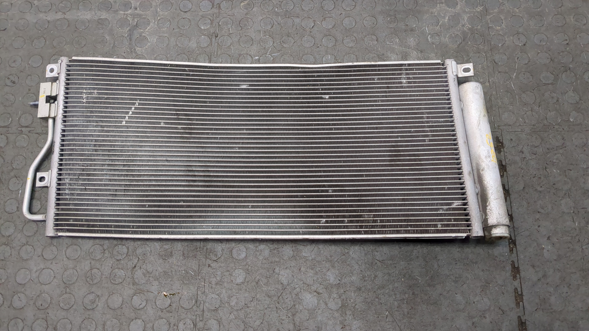 Радиатор кондиционера / конденсер