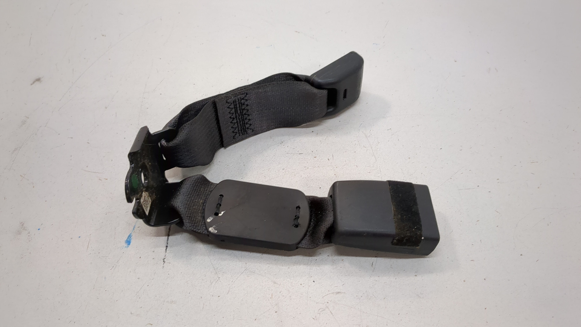 Ответная часть ремня безопасности