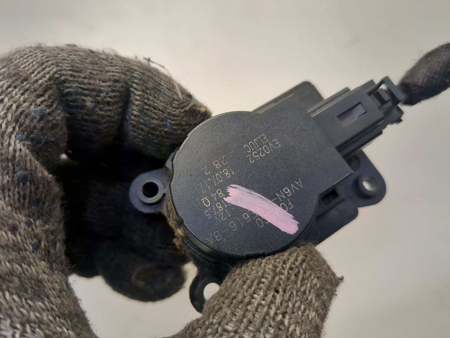 Моторчик заслонки печки