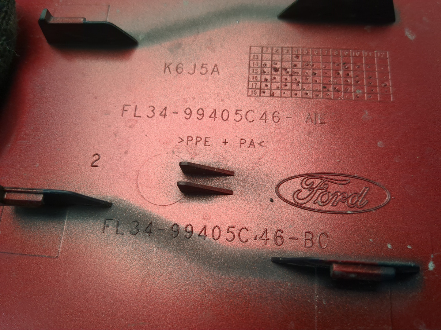 Лючок бензобака