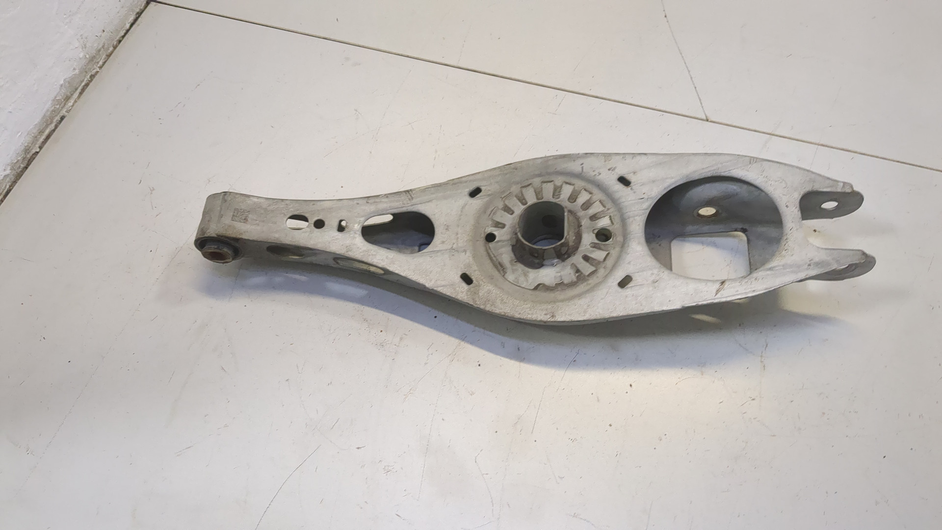 Рычаг задний