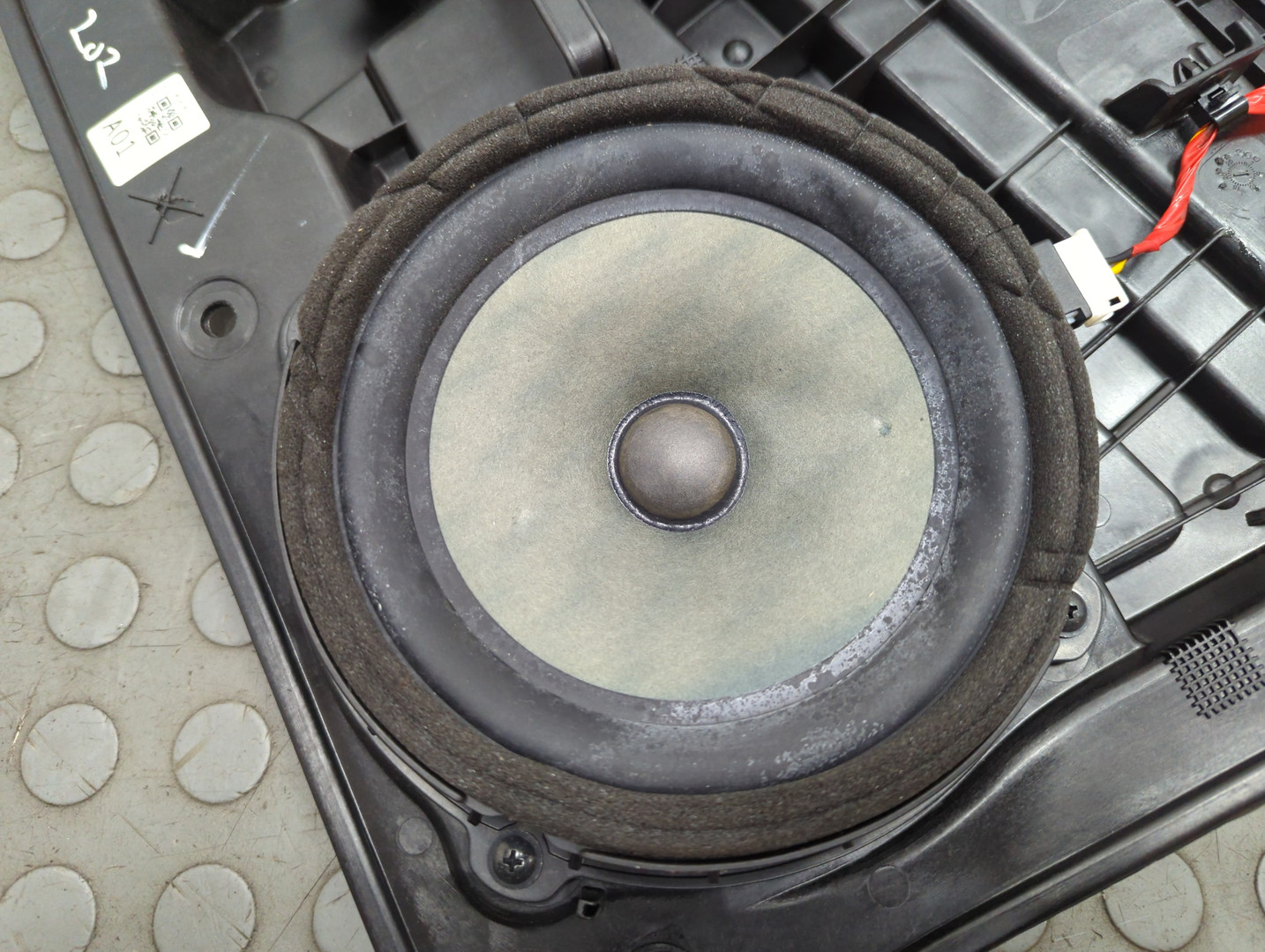 Стеклоподъемник электр. задний левый