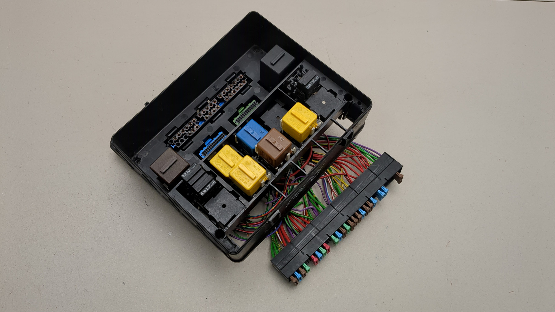 Блок предохранителей