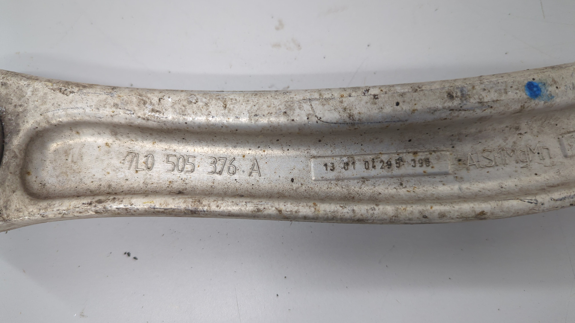 Рычаг задний левый