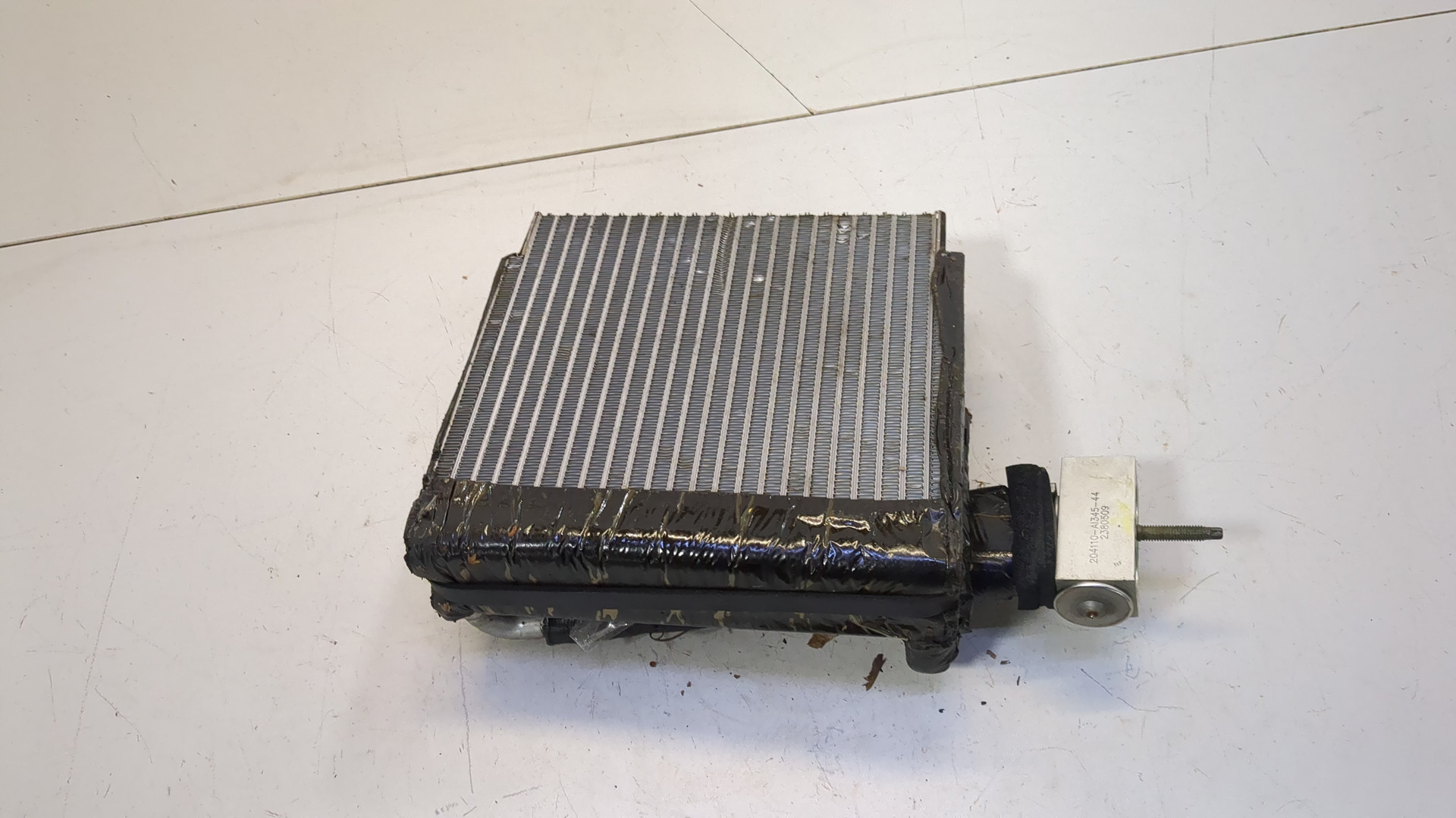 Радиатор кондиционера / конденсер