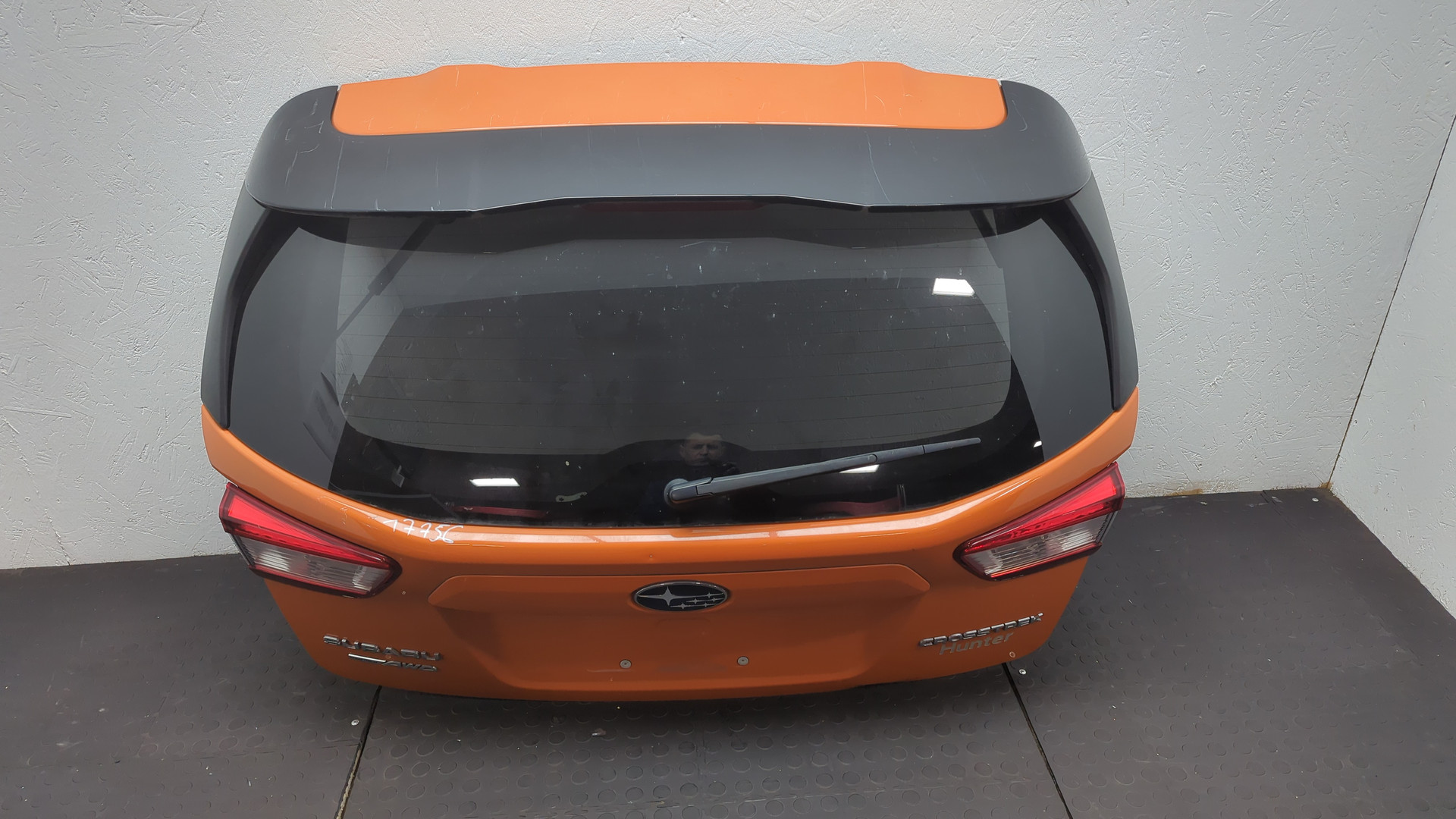 Дверь багажника