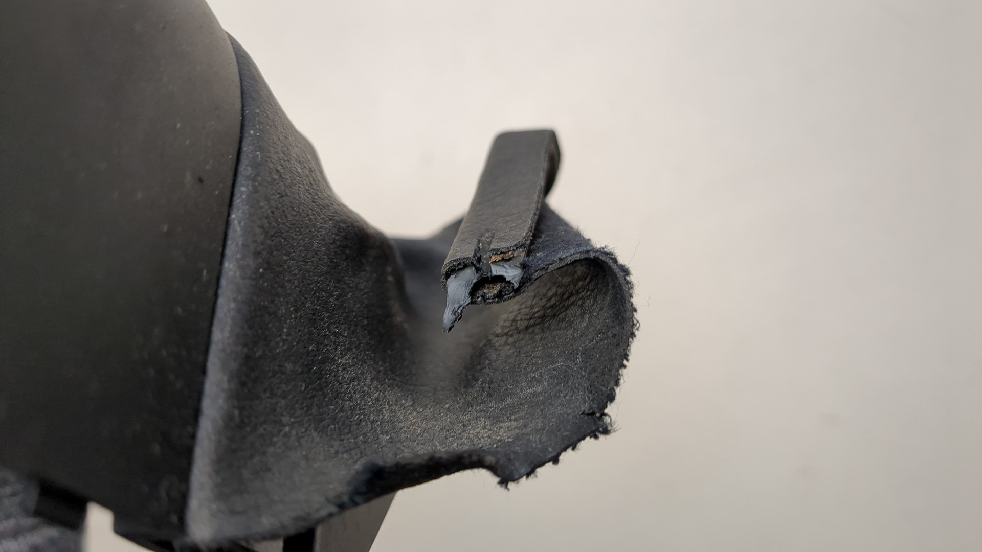 Кожух рулевой колонки