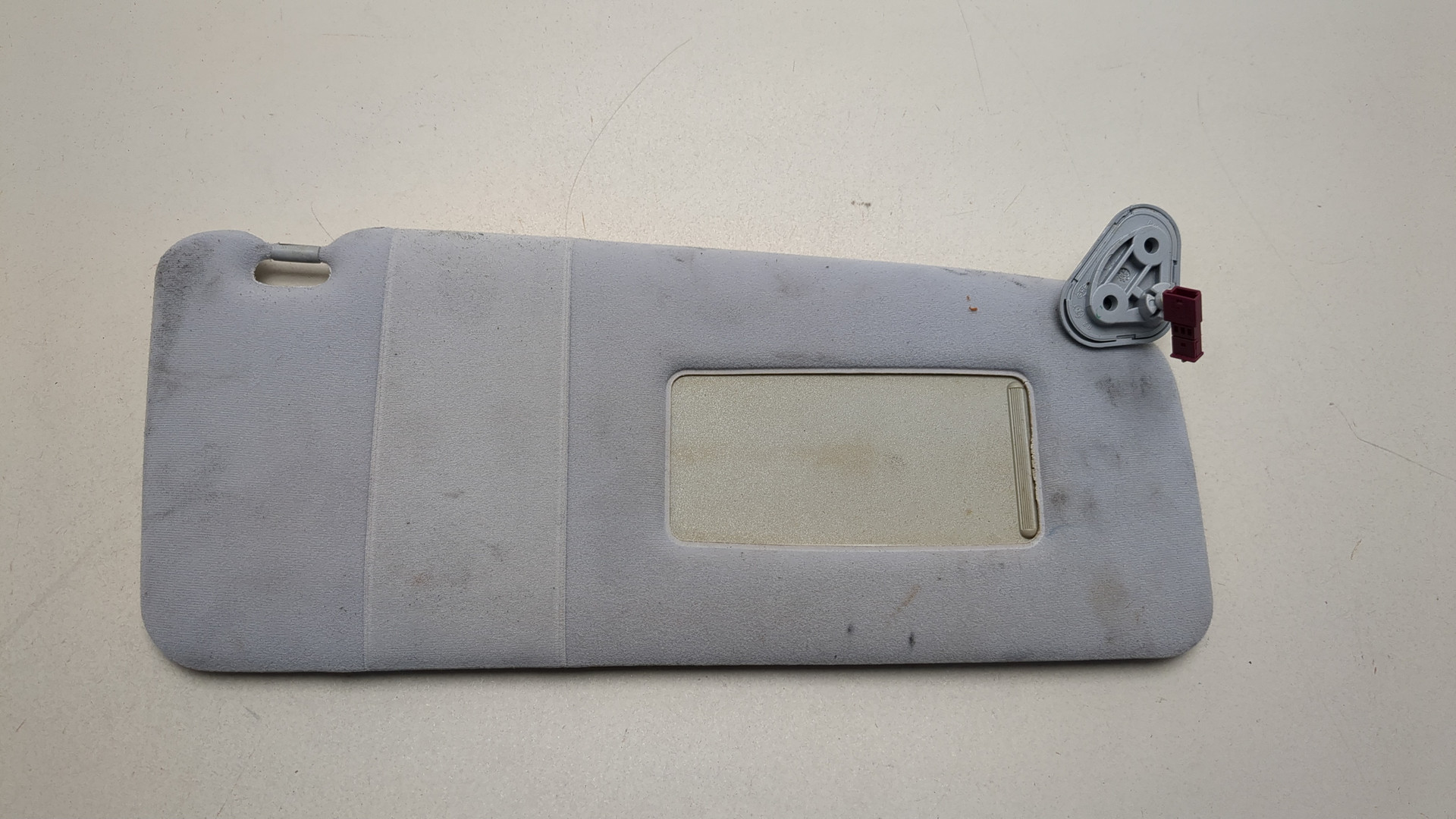 Козырек солнцезащитный