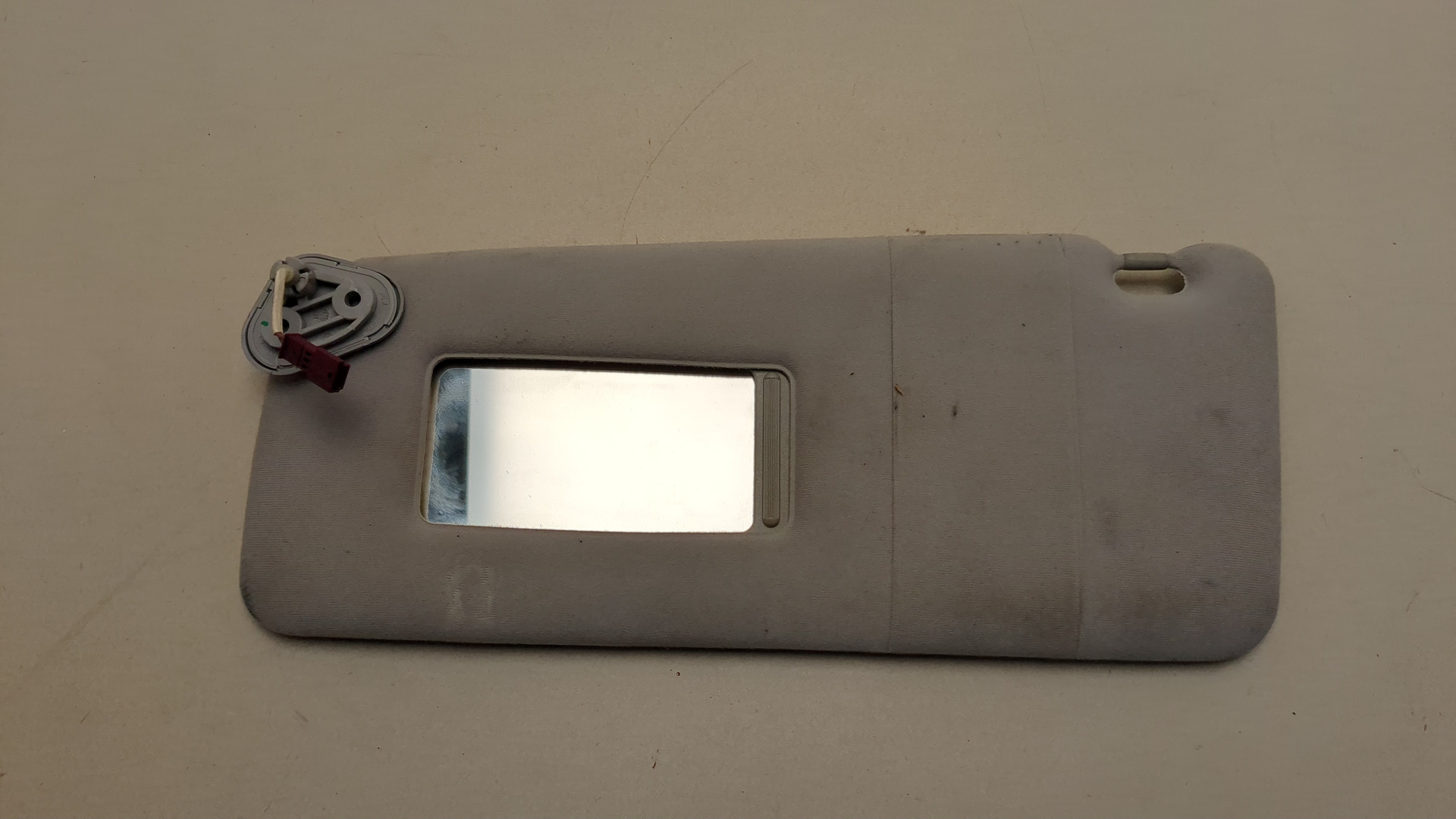 Козырек солнцезащитный