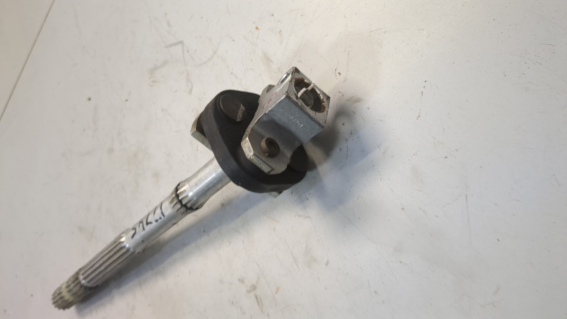 Кардан рулевой