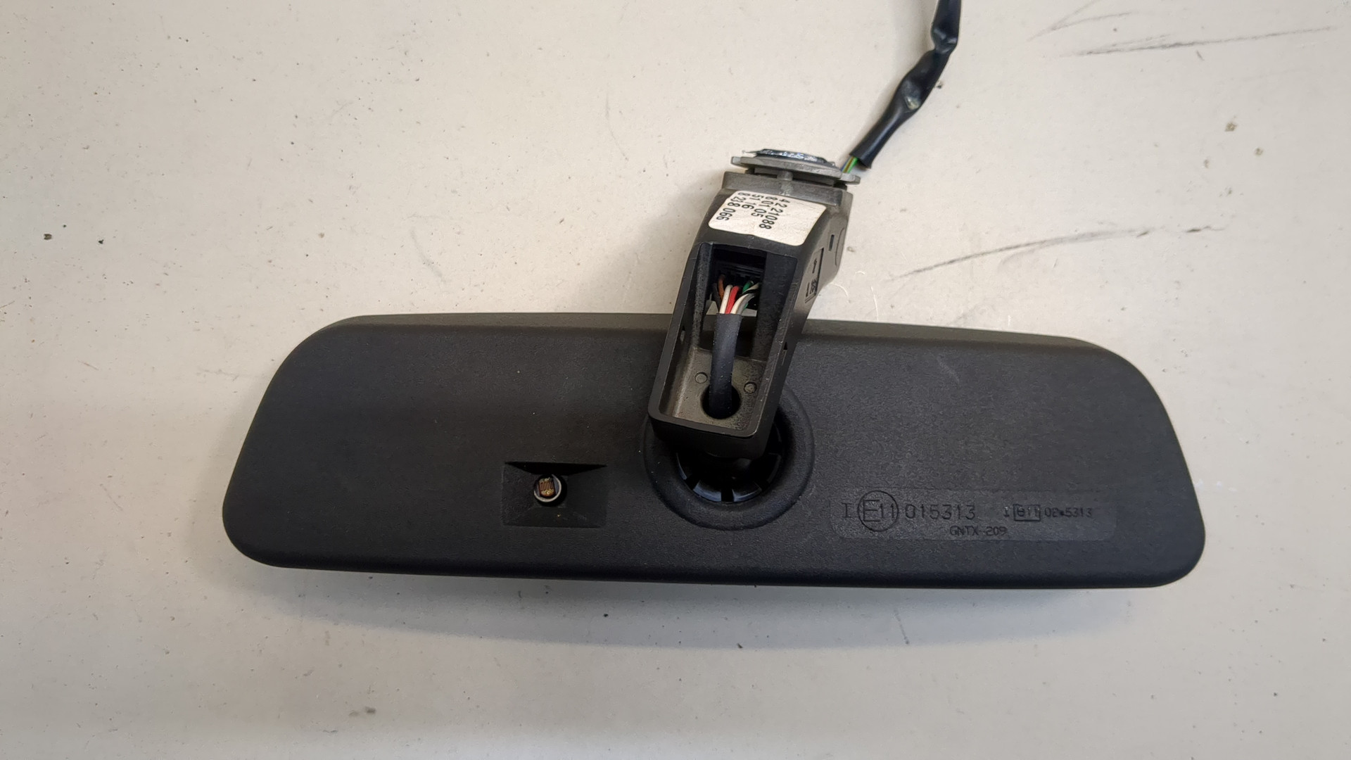 Зеркало заднего вида