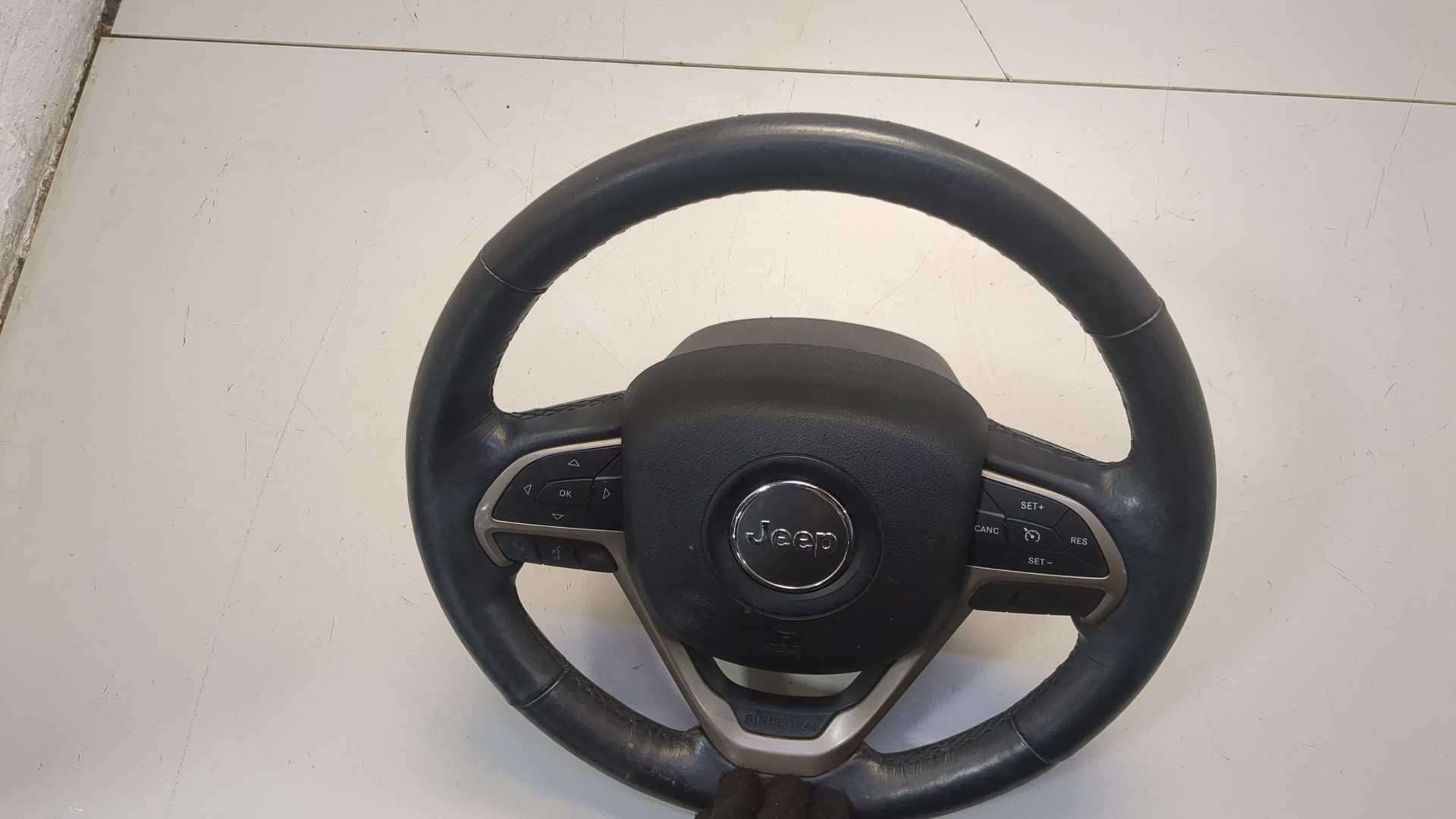 Рулевое колесо (руль)