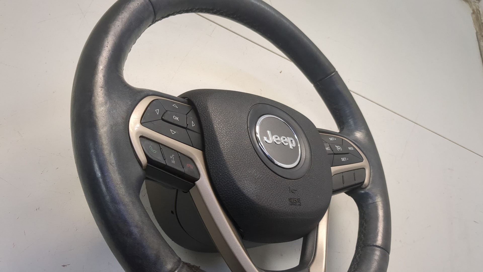 Рулевое колесо (руль)