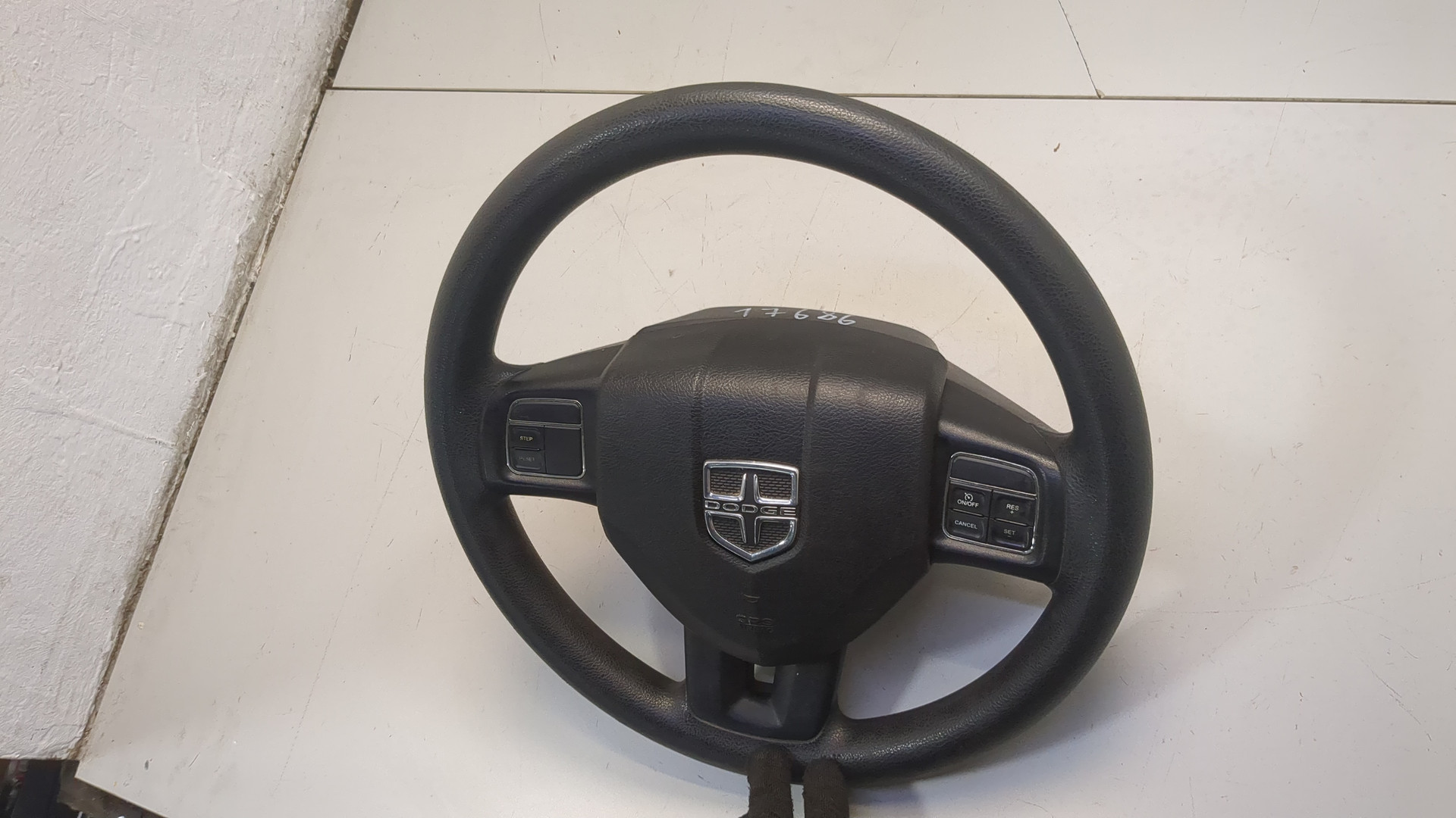 Рулевое колесо (руль)