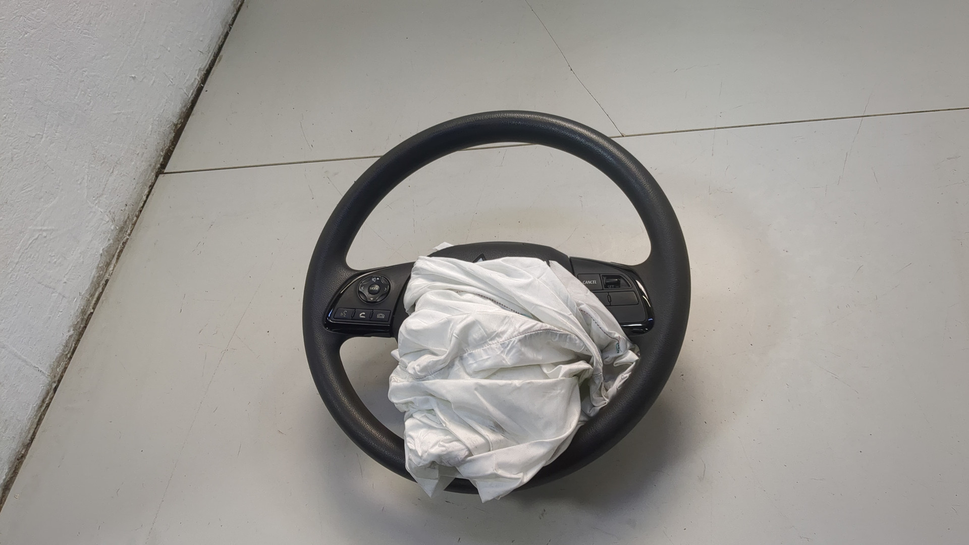 Рулевое колесо (руль)