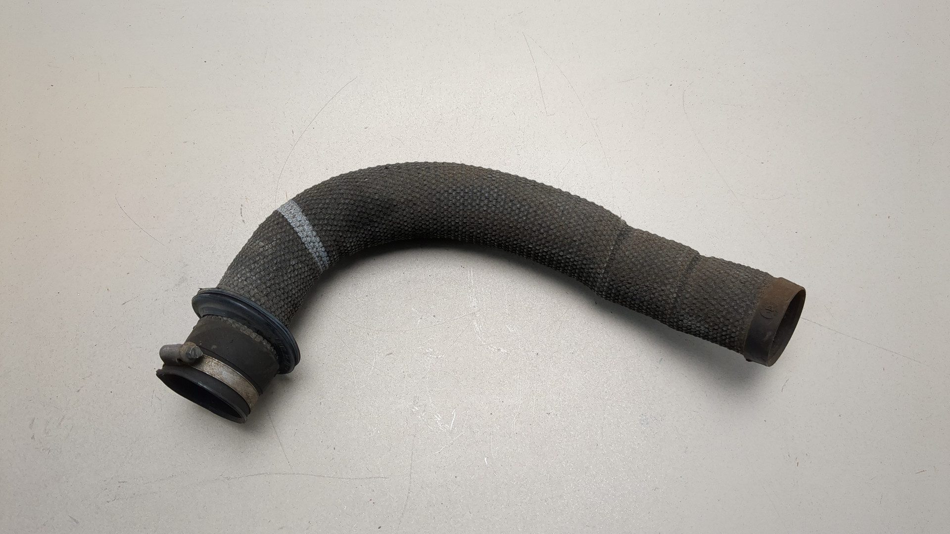 Патрубок воздушного фильтра