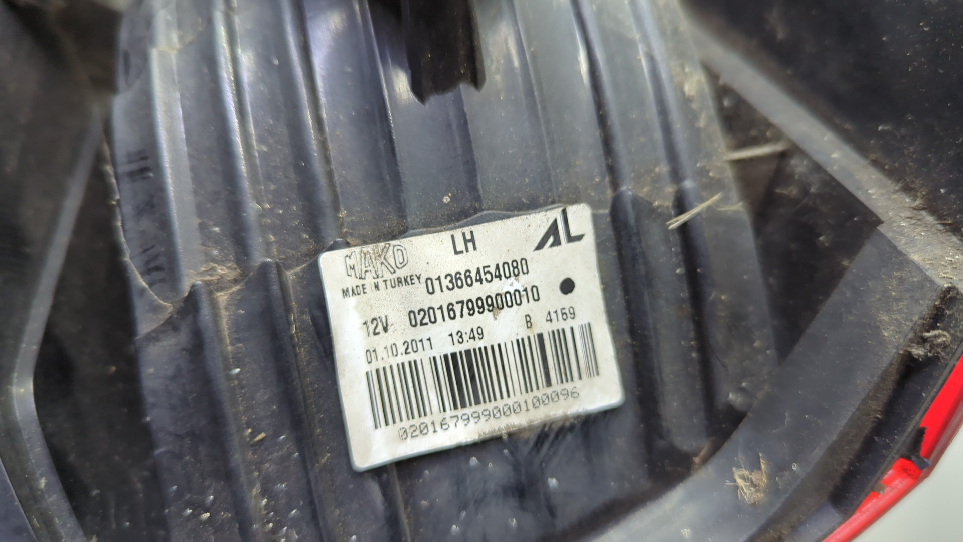 Фонарь задний левый