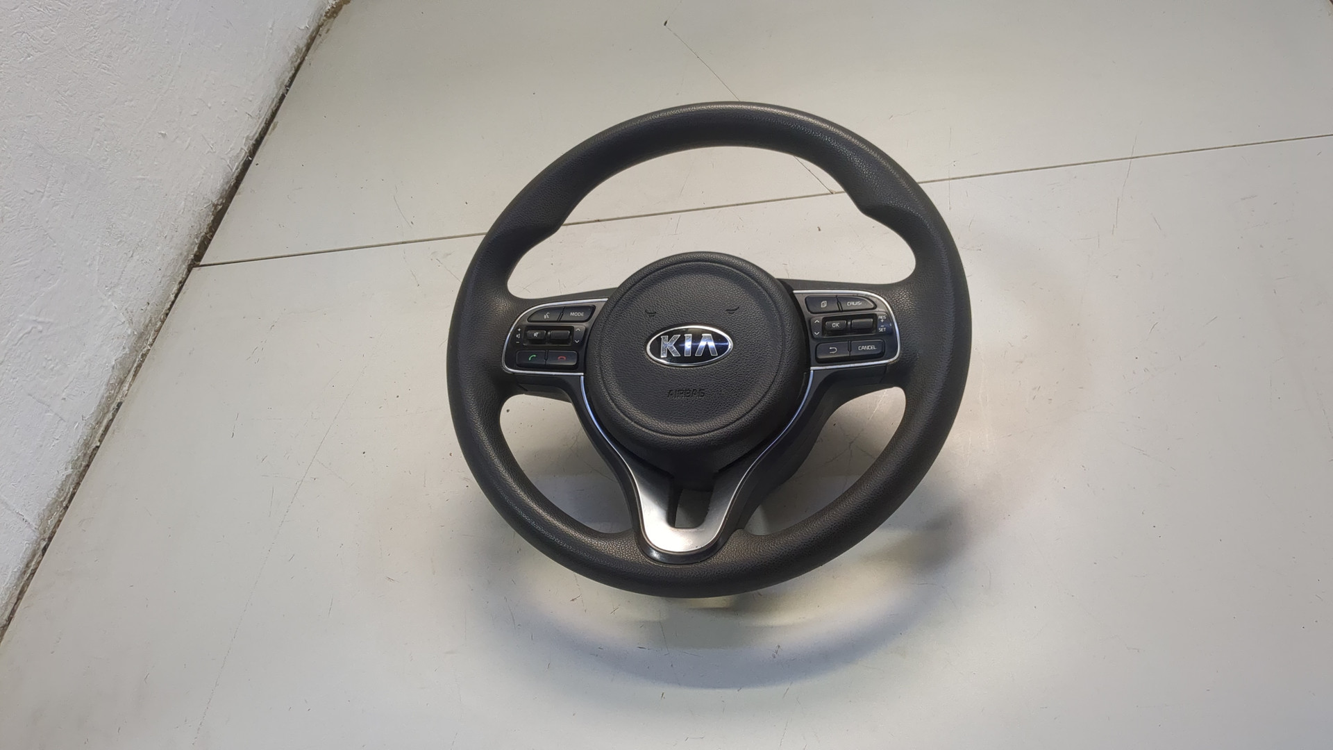 Рулевое колесо (руль)