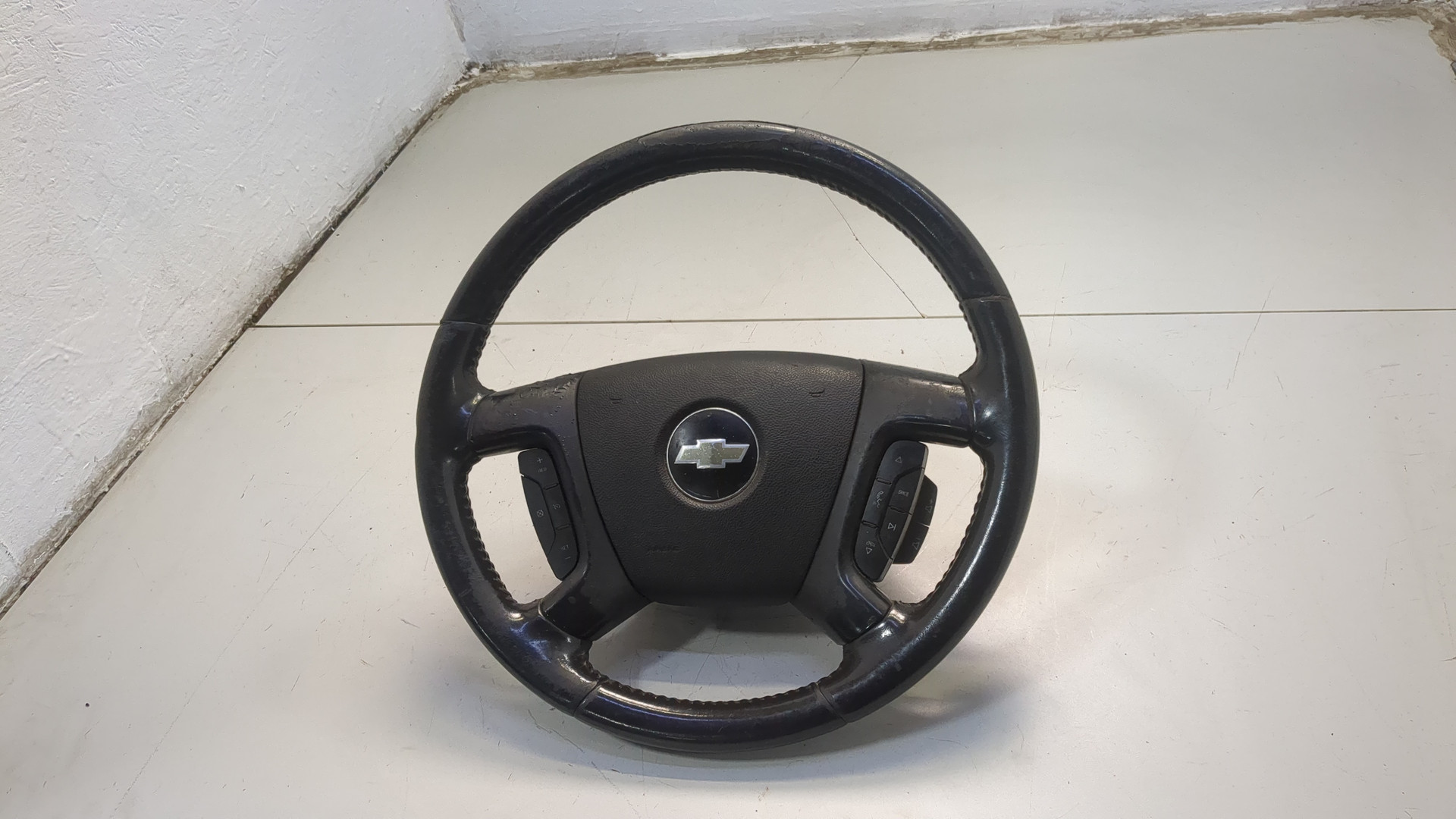 Рулевое колесо (руль)