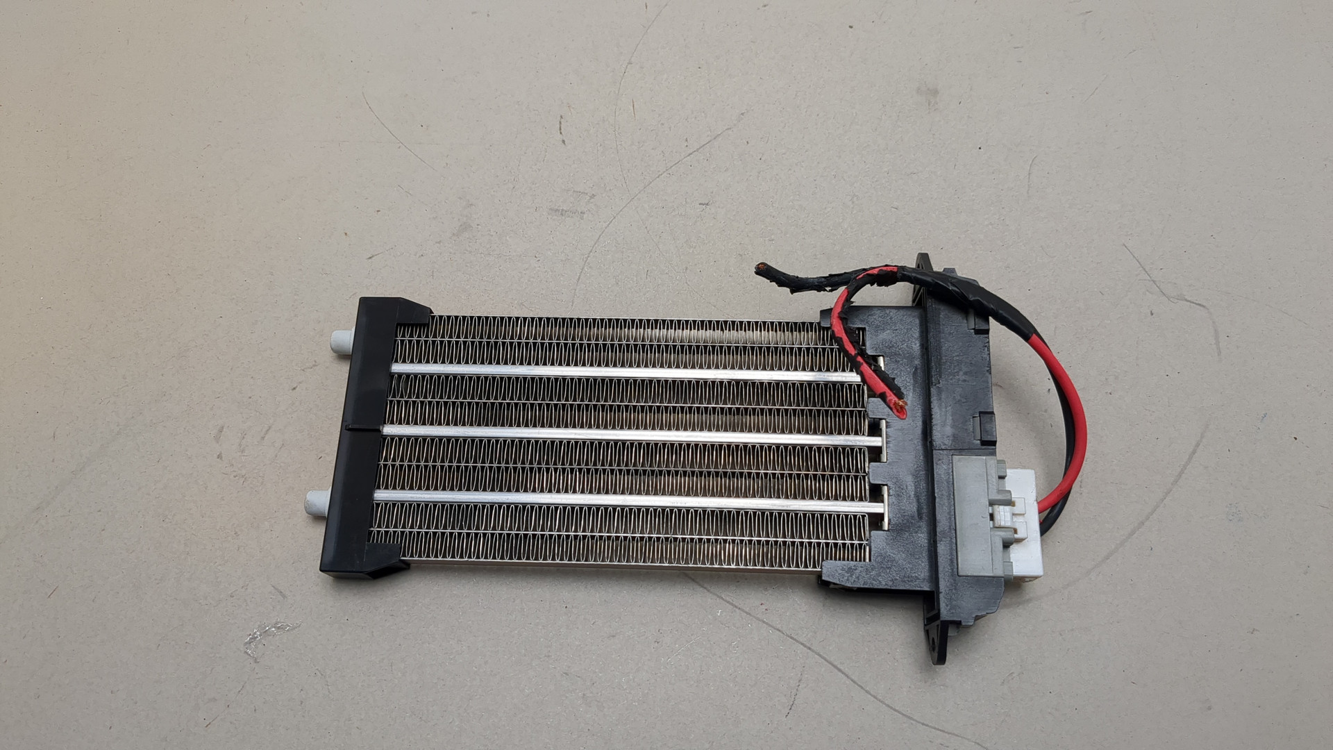 Радиатор отопителя электрический