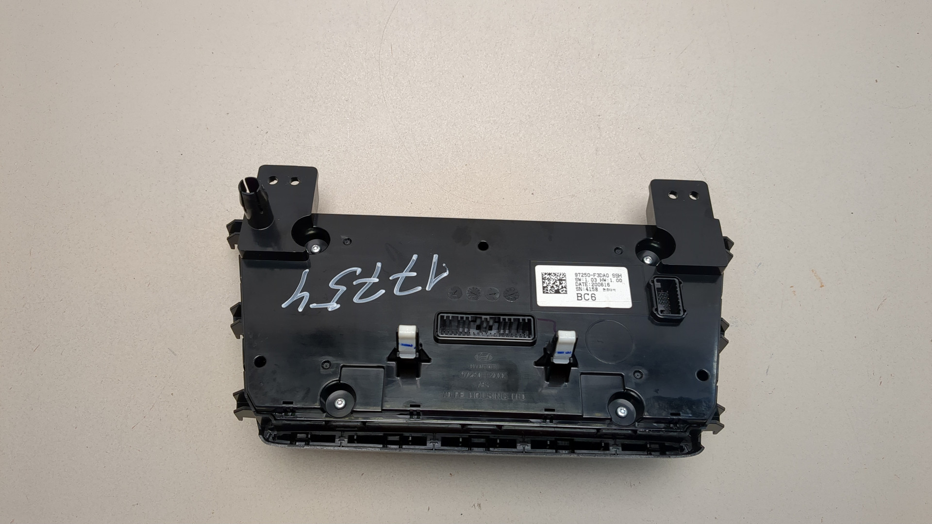 Переключатель отопителя