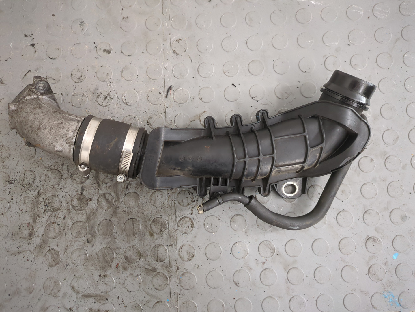 Патрубок интеркулера