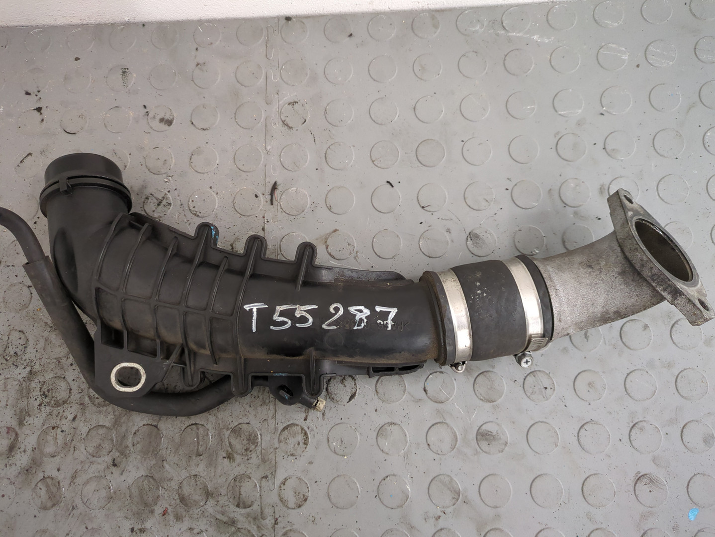 Патрубок интеркулера