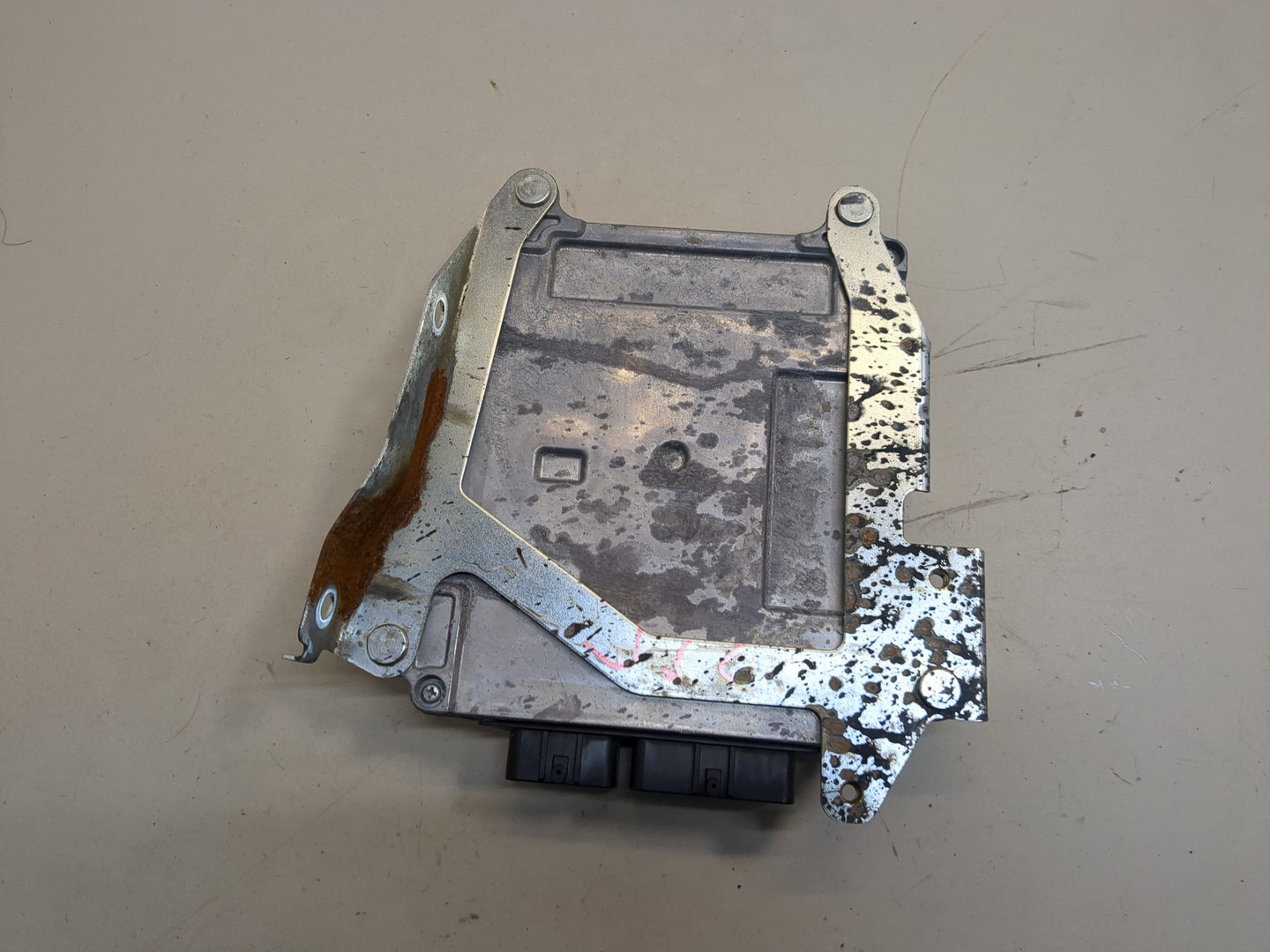 Блок управления двигателем