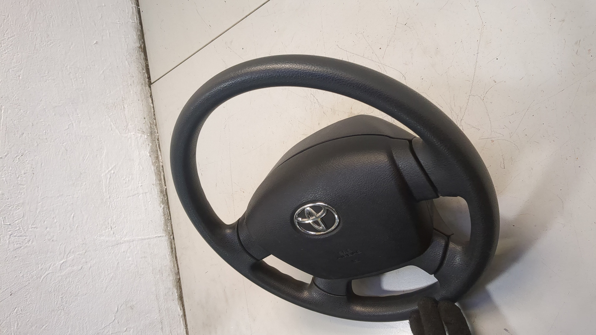 Рулевое колесо (руль)