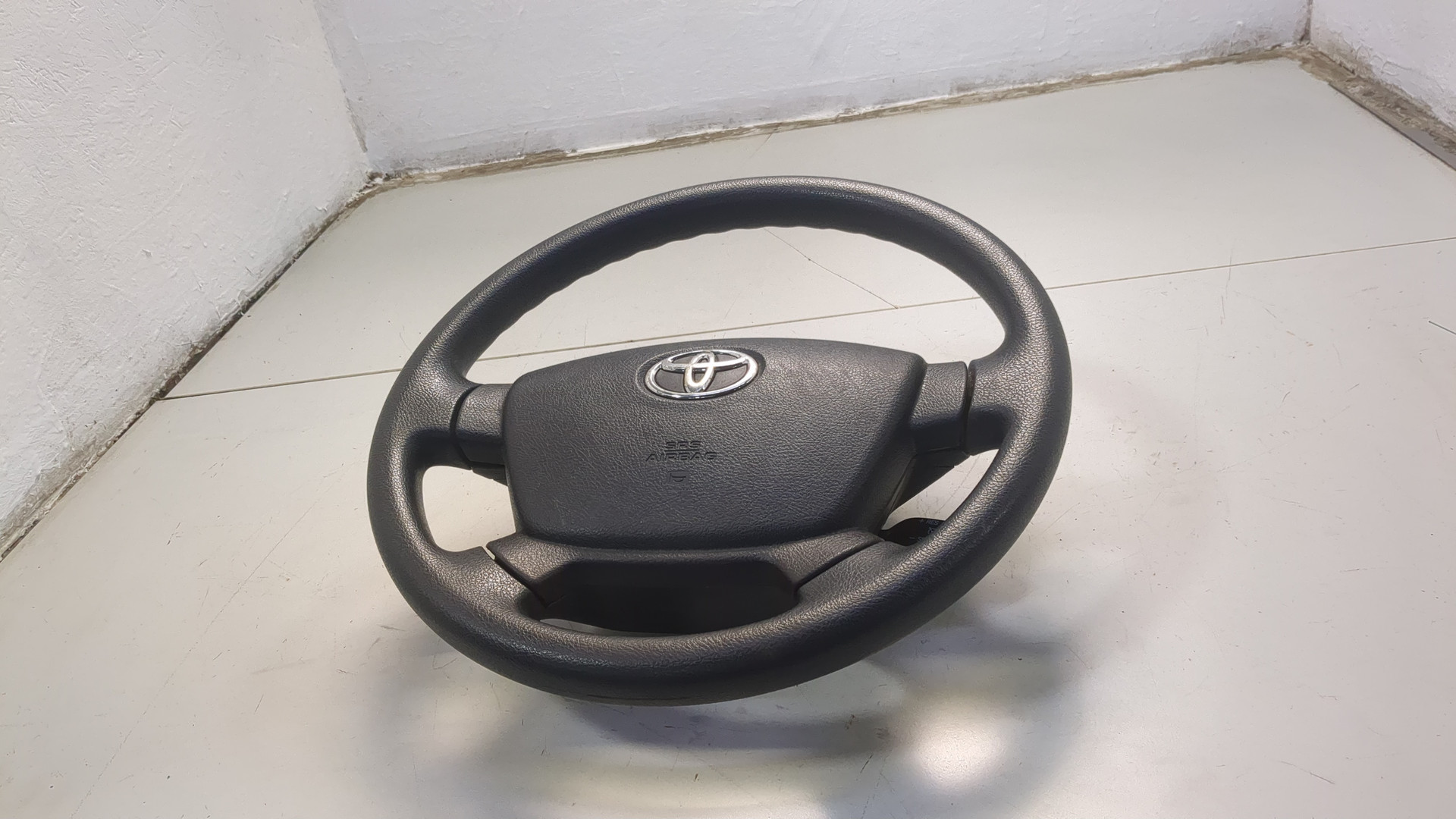 Рулевое колесо (руль)