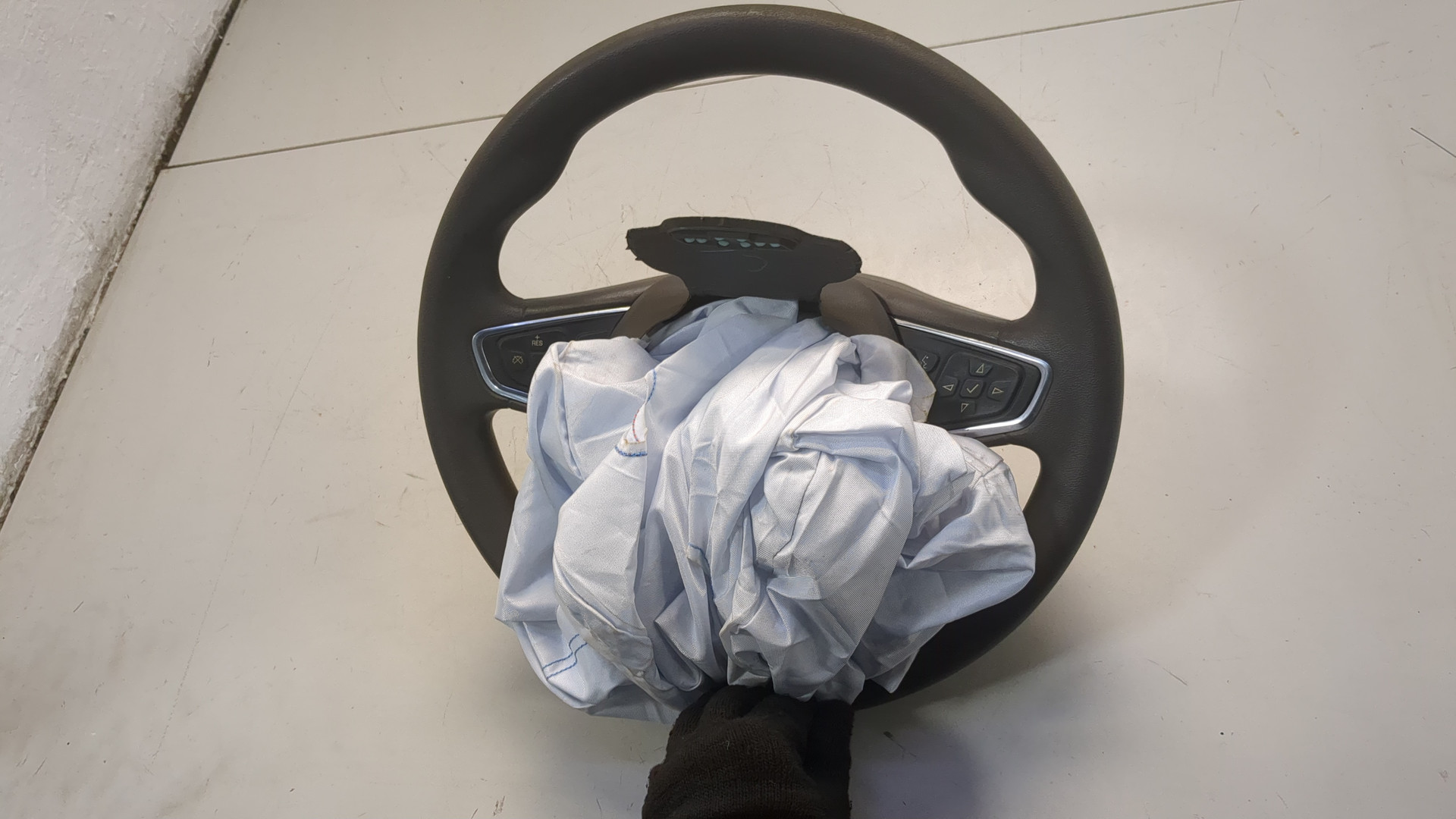 Рулевое колесо (руль)