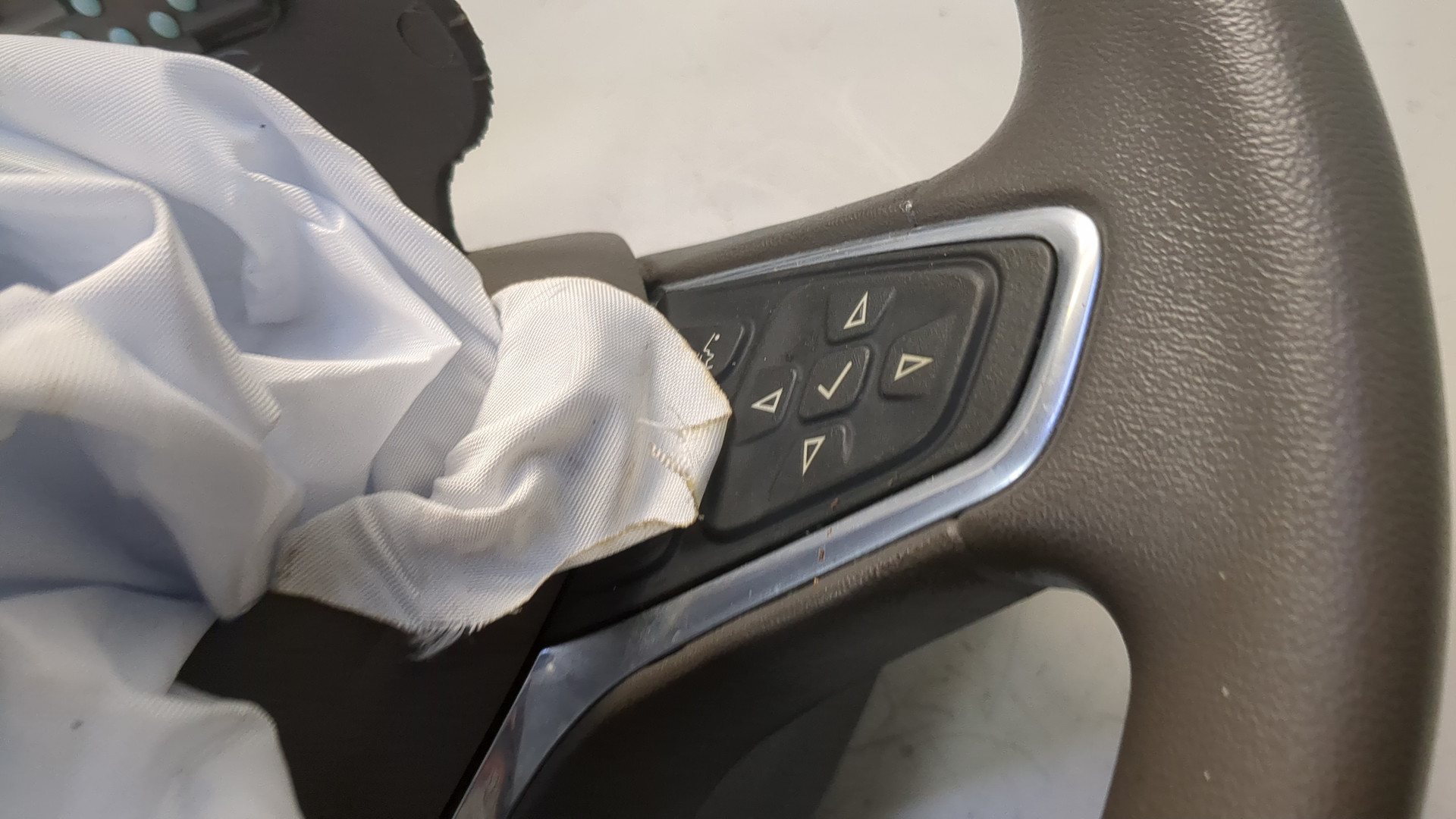 Рулевое колесо (руль)