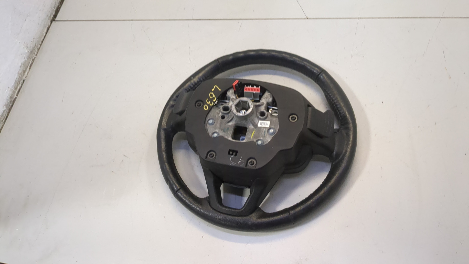 Рулевое колесо (руль)