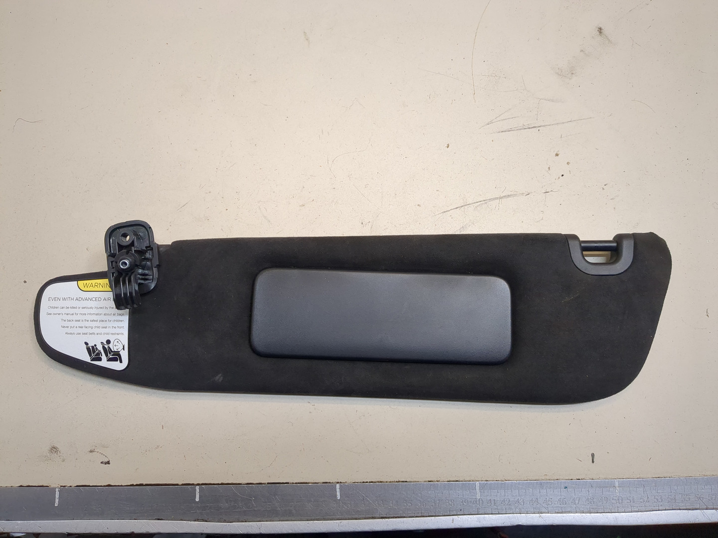 Козырек солнцезащитный