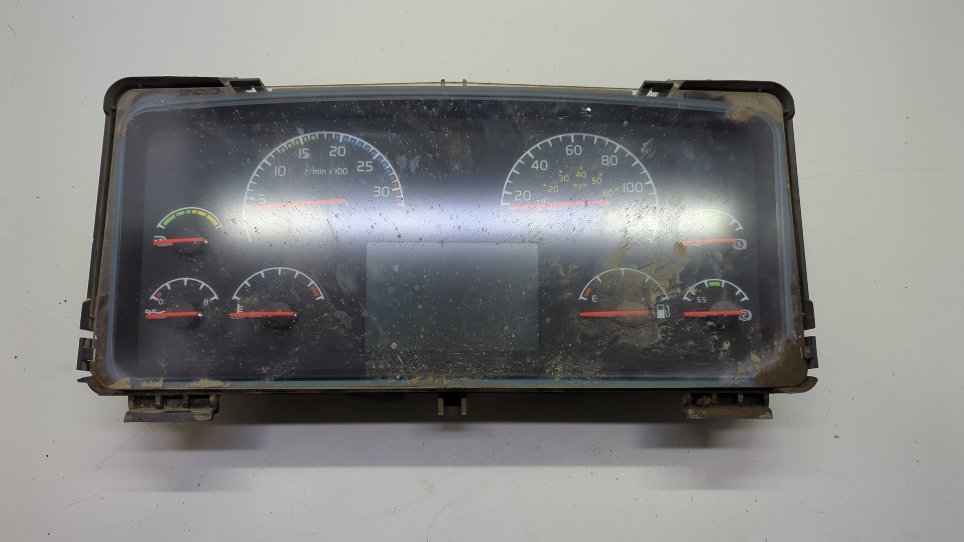 Панель приборов