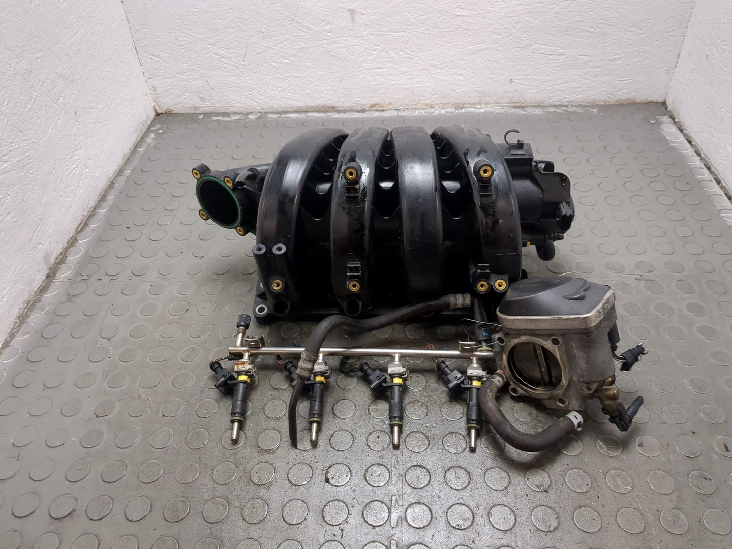 Коллектор впускной