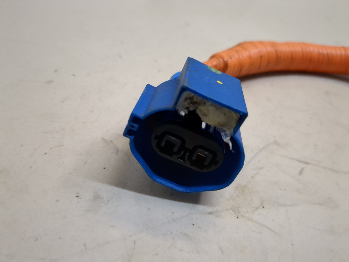 Провод высокого напряжения