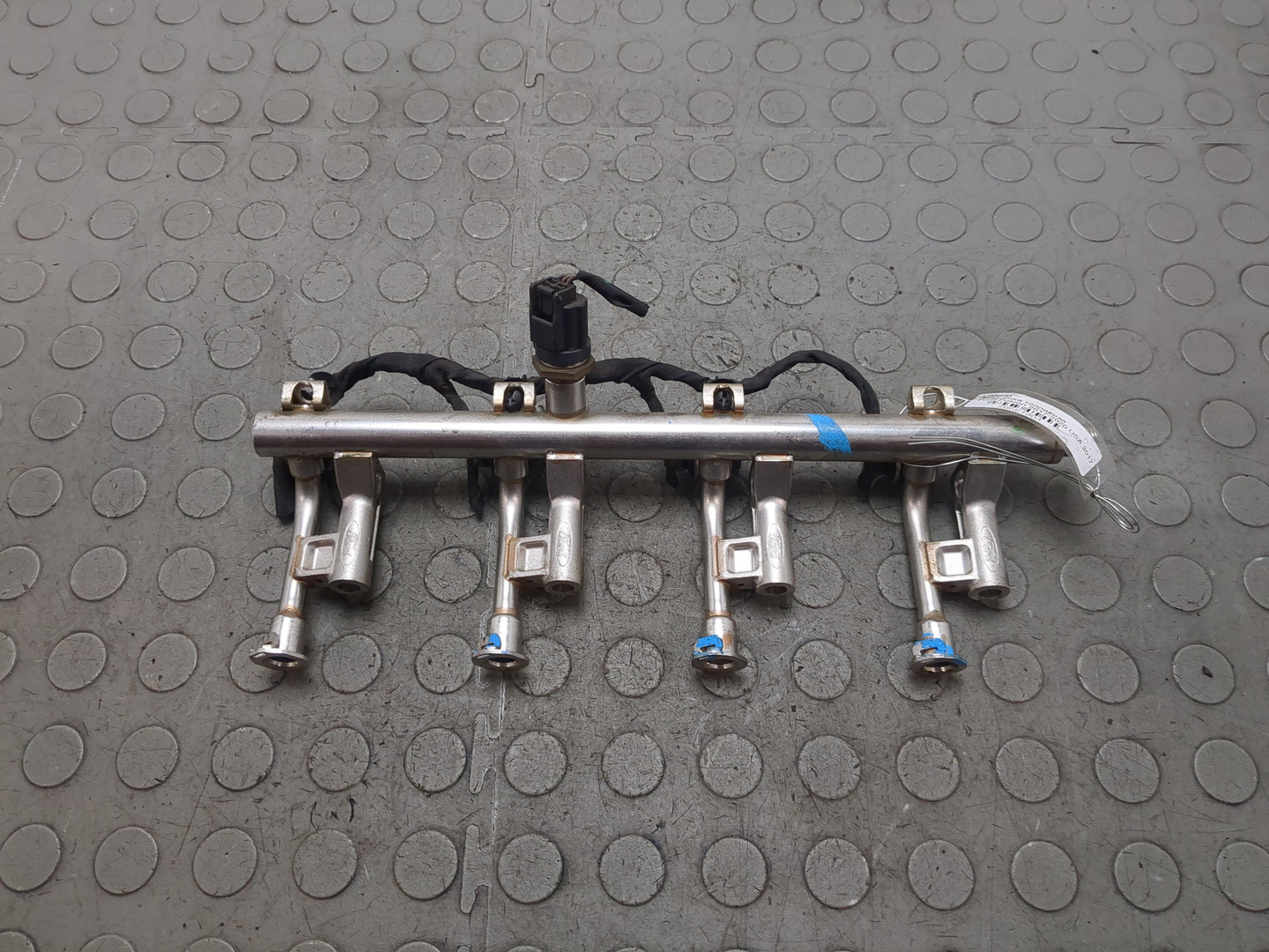 Рейка топливная (рампа)