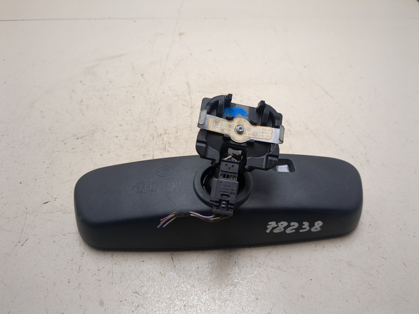 Зеркало заднего вида